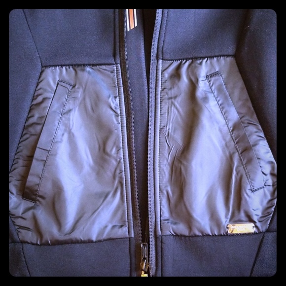 Philadelphia Flyers Vest - Picture 4 of 6